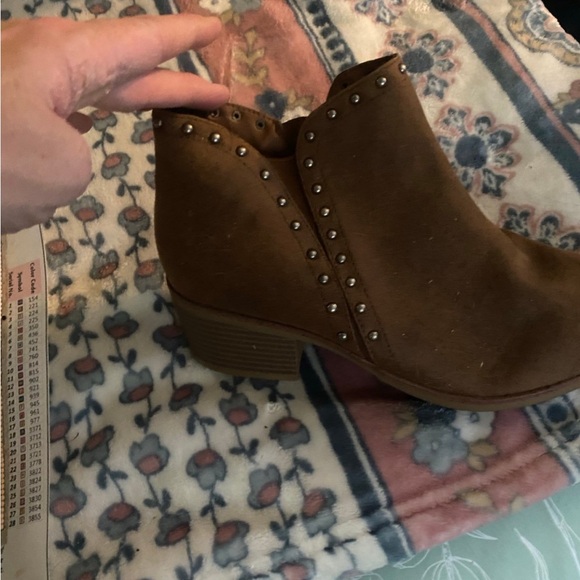 Woman’s Suede Booties - Picture 2 of 3